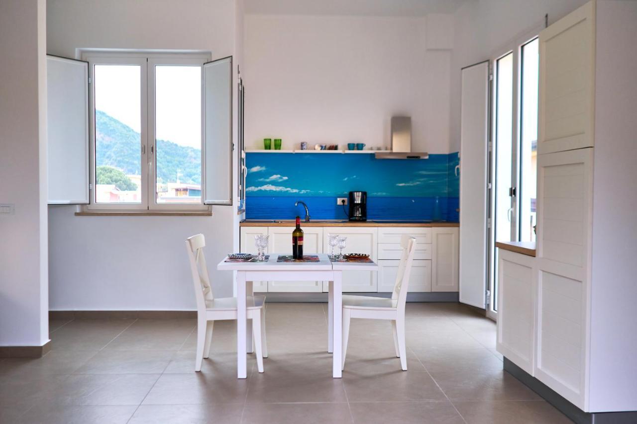Vento Di Mare Aparthotel ปิไรโน ภายนอก รูปภาพ