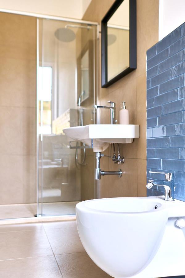 Vento Di Mare Aparthotel ปิไรโน ภายนอก รูปภาพ