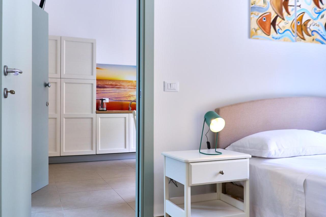 Vento Di Mare Aparthotel ปิไรโน ภายนอก รูปภาพ